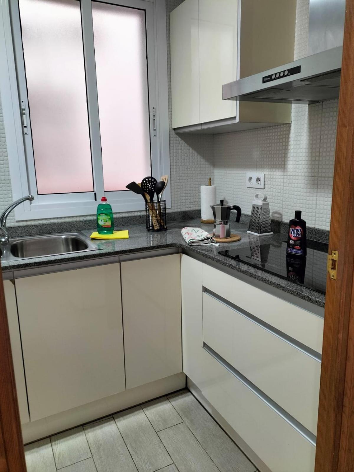 Apartiabeach Apartamentos Alcossebre Rom bilde
